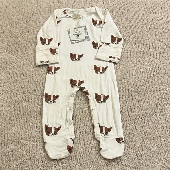 kate quinn Other - Kate Quinn Cream Footie with Brown Dog Pattern